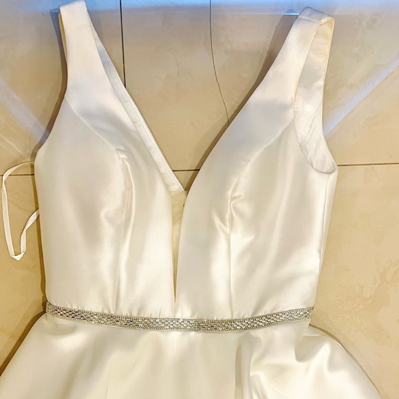 White May Queen gown - Picture 2 of 3